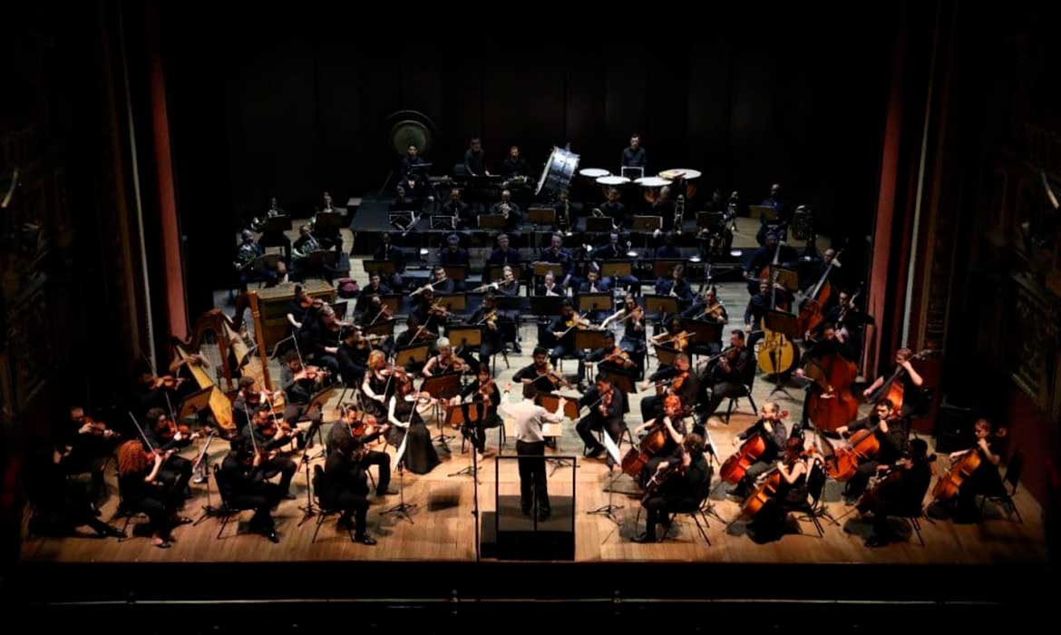 Escola estadual no Coroado recebe concerto da Amazonas Filarmônica