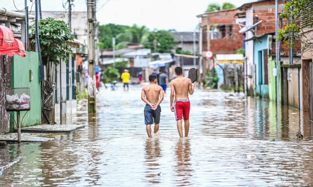 Chuvas causam situação de emergência no Acre.