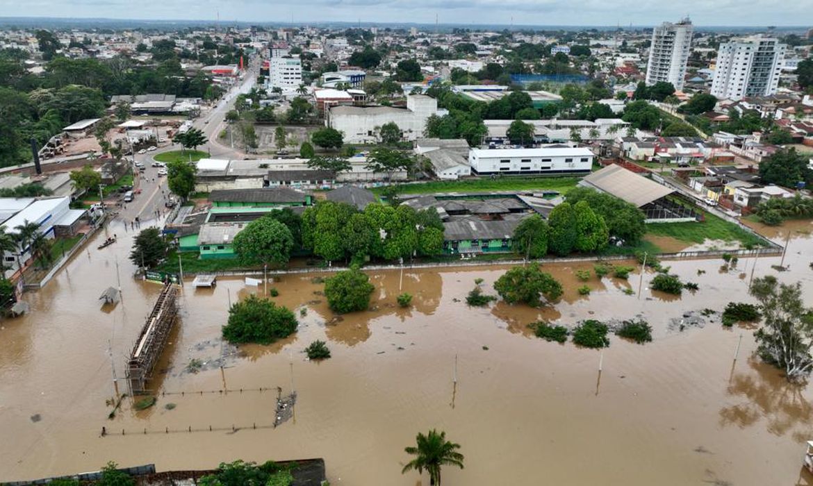 Chuvas causam situação de emergência no Acre.