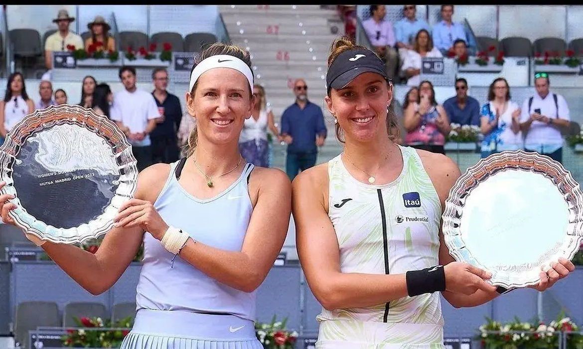 Bia Haddad e Victoria Azarenka vencem Masters Madrid nas duplas.