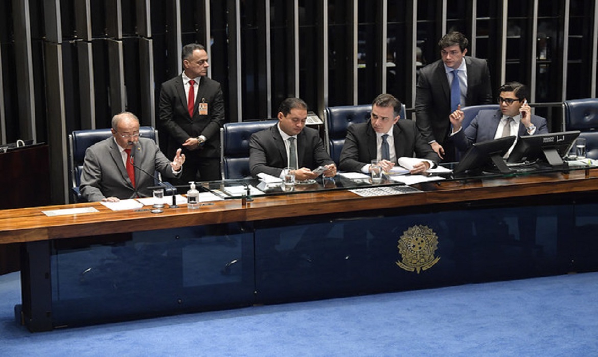 Senado aprova permuta entre juízes