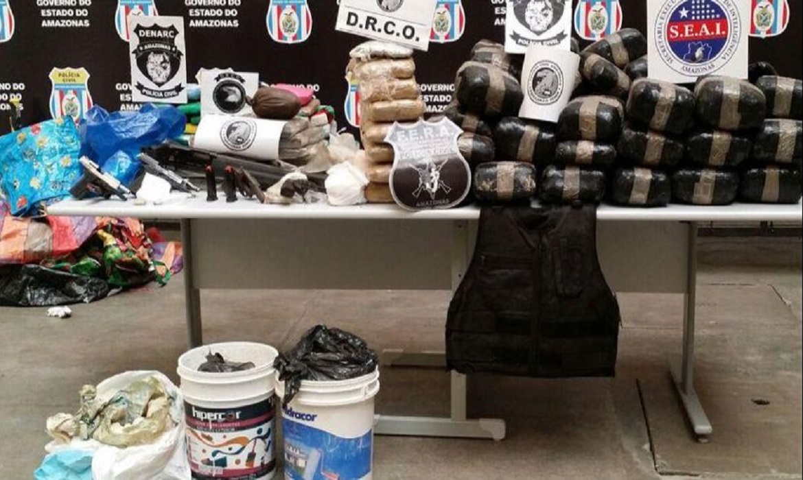 Tráfico de drogas na Ponta Negra.